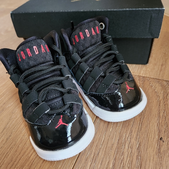 Jordan Max Aura TD - Picture 2 of 5